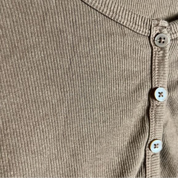 Vintage Hollister Brown Button Down Baby Tee XS Y2K - Picture 7 of 14